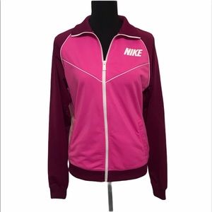 ✨ NIKE pink jacket !!